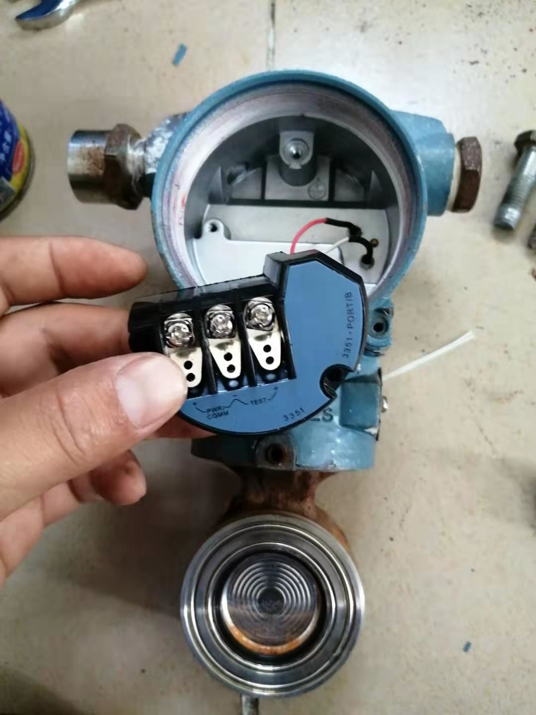 電容差壓丝瓜IOS在线观看拆卸查看內部結構