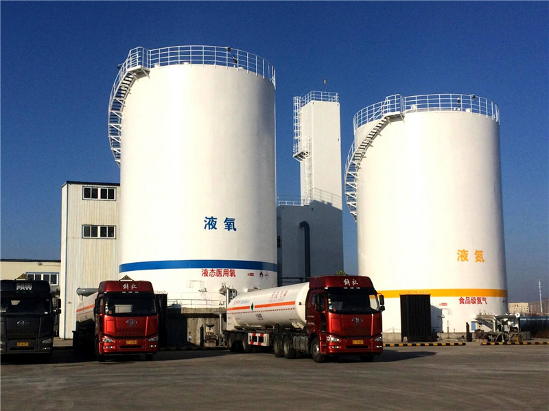 液氧罐配有無線差壓式液位丝瓜IOS在线观看，無線浮子液位開關和無線溫度丝瓜IOS在线观看